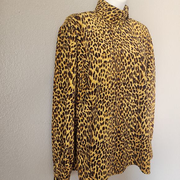 JH Collectibles Vintage Leopard Print Mock Neck Long Sleeve Top - Picture 5 of 10